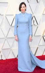 rs_634x1024-190224160807-634-2019-oscar-academy-awards-red-carpet-fashions0charlize-theron
